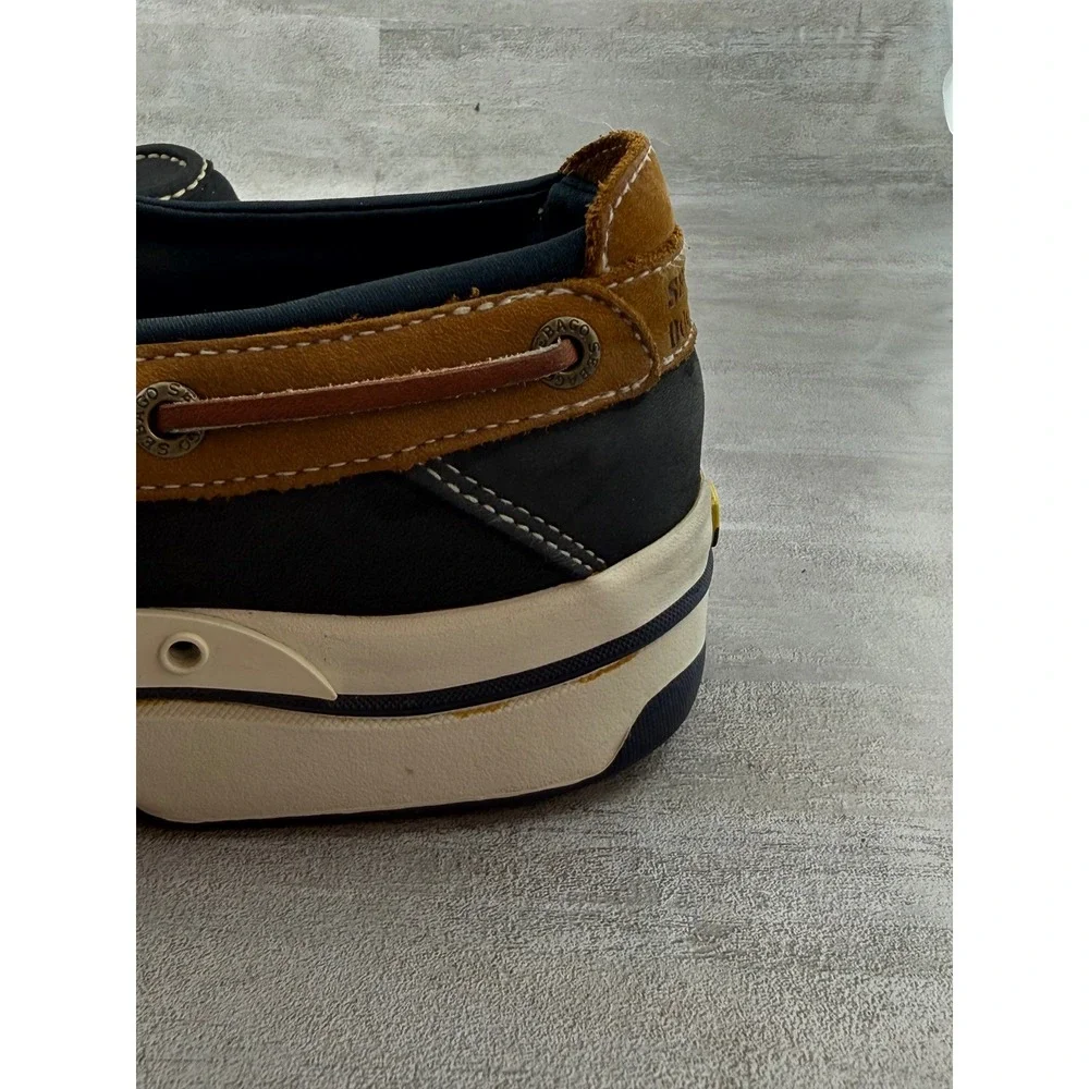 Sebago Docksides Men Sz 9.5M Navy Tan Leather Platform Boat Shoes 254-25